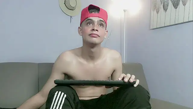 zacariasss  online show from 19, 10, 2025