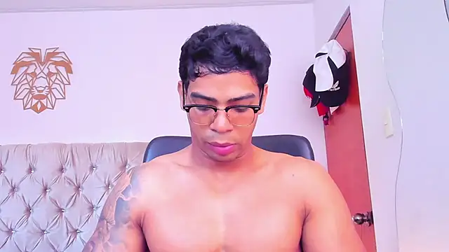 Andrew wolf7 online show from 4, 2, 2026