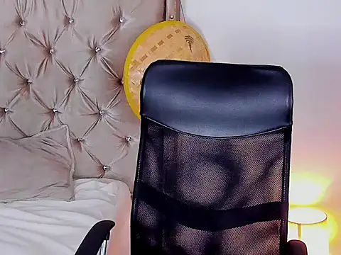 Andrew wolf7 online show from 11, 9, 2025