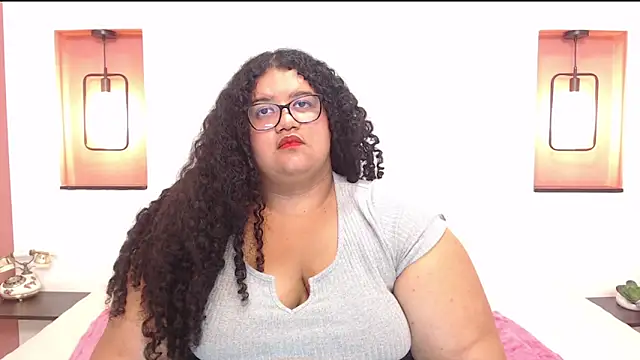 Snapshot of Miley_Collins chatting on 11, 3, 2025 Miley Collins online show from 11, 3, 2025