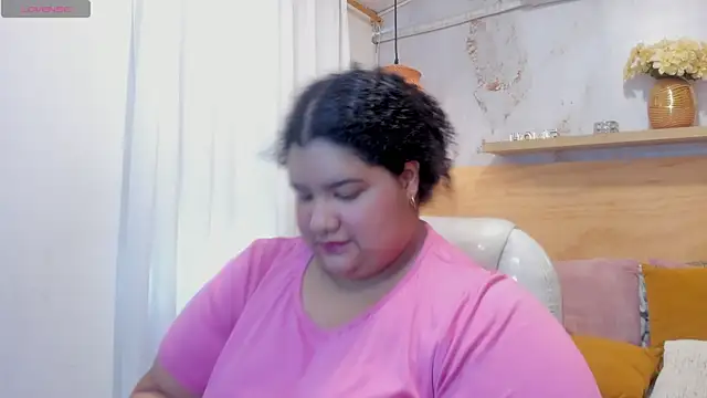 Snapshot of Miley_Collins chatting on 30, 10, 2025 Miley Collins online show from 30, 10, 2025