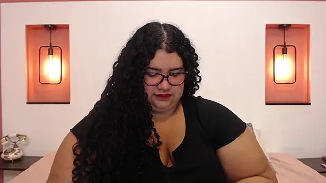 Snapshot of Miley_Collins chatting on 8, 1, 2025 Miley Collins online show from 8, 1, 2025