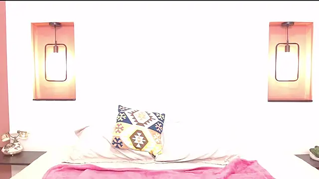 Snapshot of Miley_Collins chatting on 11, 3, 2025 Miley Collins online show from 11, 3, 2025