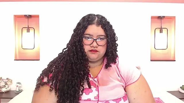 Snapshot of Miley_Collins chatting on 17, 2, 2025 Miley Collins online show from 17, 2, 2025