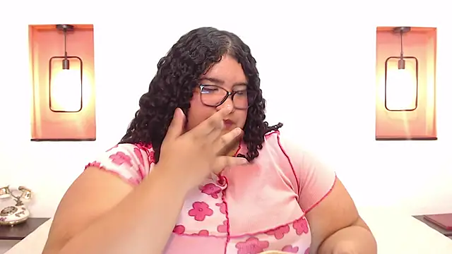 Snapshot of Miley_Collins chatting on 18, 1, 2025 Miley Collins online show from 18, 1, 2025