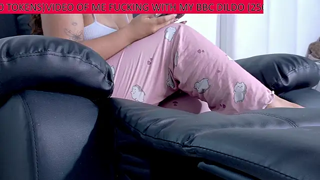 Snapshot of latinfeet-qos chatting on 21, 7, 2026 latinfeet-qos online show from 21, 7, 2026