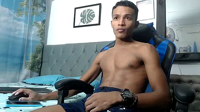 Snapshot of Ryan_Vergon chatting on 13, 9, 2025 Ryan Vergon online show from 13, 9, 2025