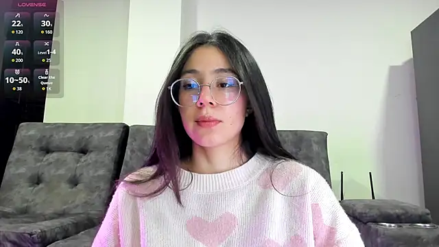 emmadiaz1 online show from 6, 11, 2025