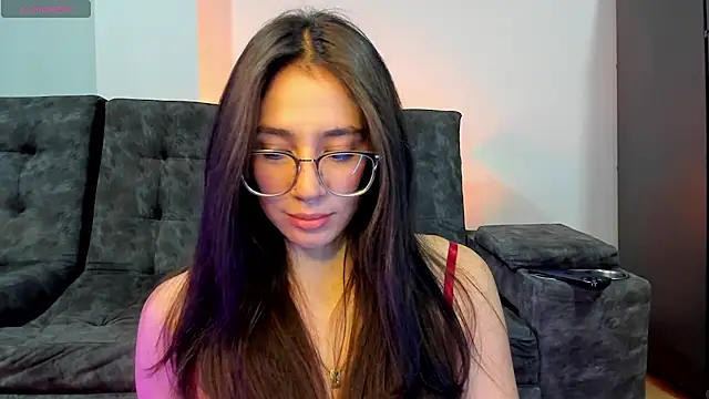Snapshot of emmadiaz1 chatting on 13, 7, 2026 emmadiaz1 online show from 13, 7, 2026