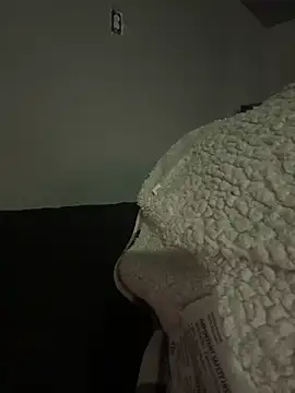 SluttyLyfe4L online show from 4, 6, 2026