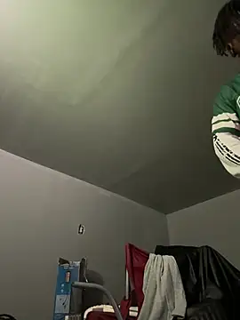 SluttyLyfe4L online show from 6, 3, 2026