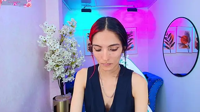 Snapshot of Dafne_huges chatting on 22, 11, 2025 Dafne huges online show from 22, 11, 2025