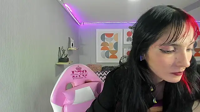 Dafne huges online show from 11, 2, 2025