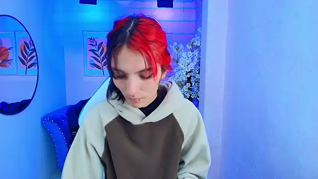 Snapshot of Dafne_huges chatting on 9, 10, 2025 Dafne huges online show from 9, 10, 2025