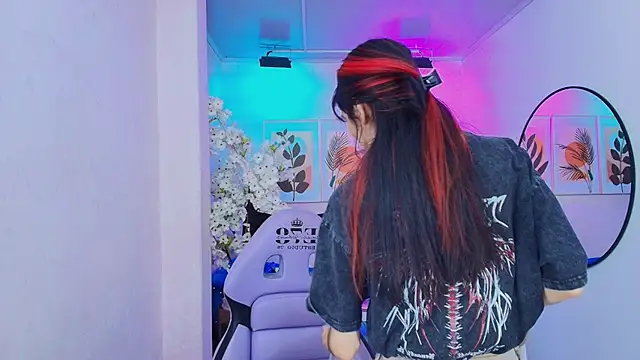 Snapshot of Dafne_huges chatting on 28, 10, 2025 Dafne huges online show from 28, 10, 2025