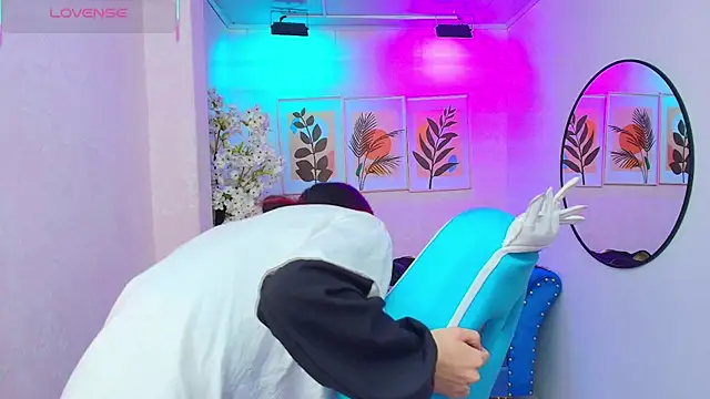 Snapshot of Dafne_huges chatting on 16, 11, 2025 Dafne huges online show from 16, 11, 2025