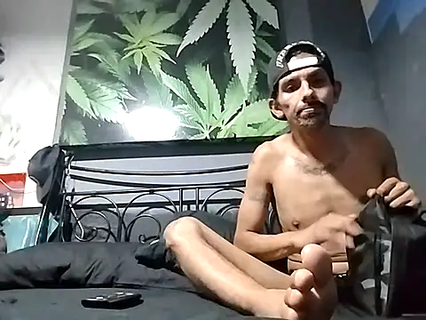 2LatinoUncutPARTY online show from 2, 10, 2025