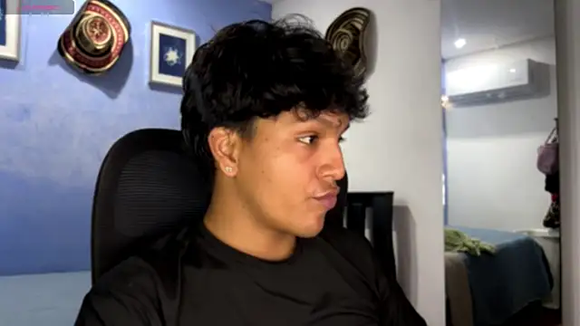 Xander bonnet1 online show from 25, 11, 2025