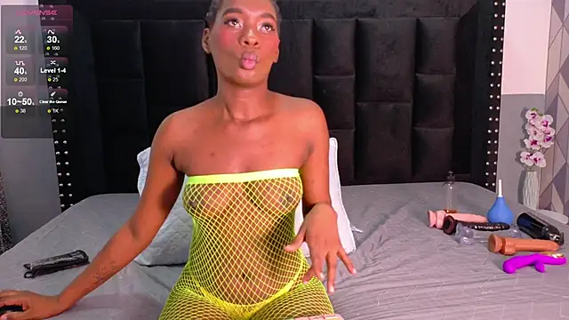 petitelittleebony online show from 11, 3, 2026