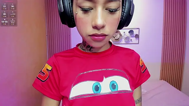 cat kitty18  online show from 30, 5, 2026