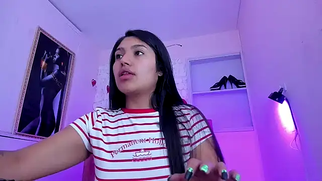 SarahStones online show from 12, 10, 2025