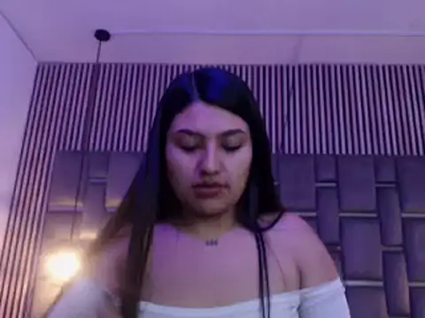 Snapshot of SarahStones chatting on 6, 7, 2026 SarahStones online show from 6, 7, 2026