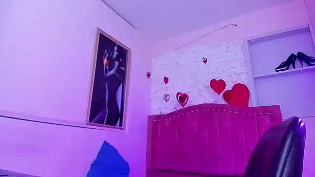 SarahStones online show from 11, 10, 2025