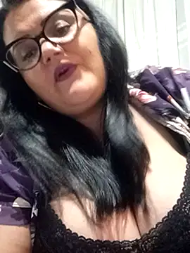 Madisonpalacio online show from 24, 2, 2025