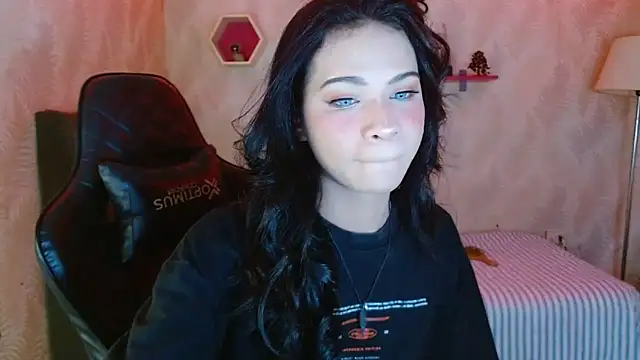 Snapshot of andy_bell_x chatting on 22, 10, 2025 andy bell x online show from 22, 10, 2025