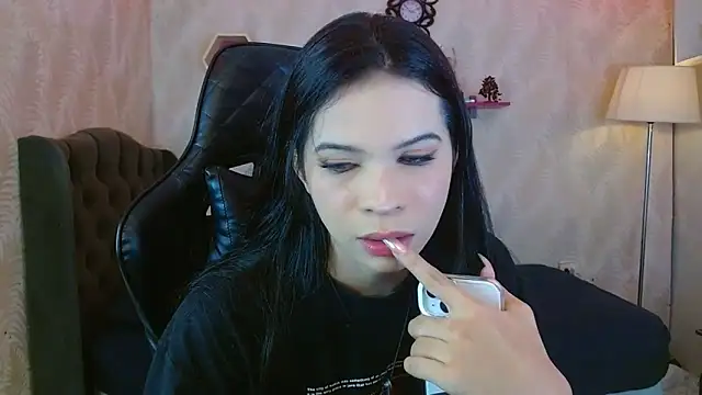 Snapshot of andy_bell_x chatting on 15, 10, 2025 andy bell x online show from 15, 10, 2025