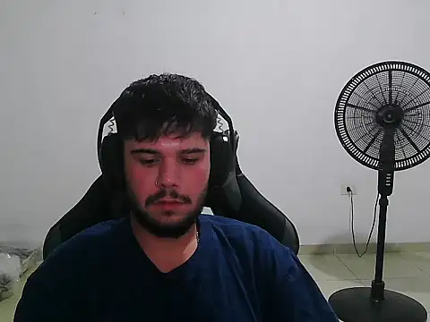 Snapshot of tubabymaldito0 chatting on 26, 11, 2025 tubabymaldito0 online show from 26, 11, 2025