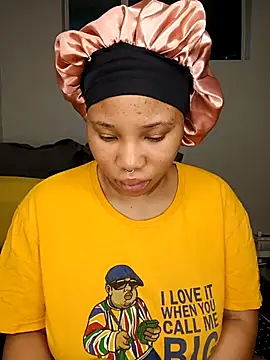 DrippinCaramelCutie online show from 27, 11, 2025