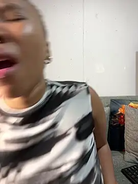 DrippinCaramelCutie online show from 7, 4, 2026