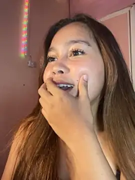 ursweet babygirl online show from 13, 3, 2026