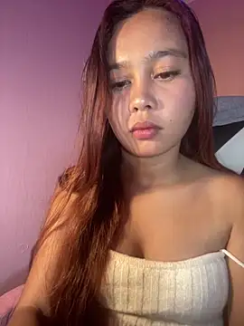 Snapshot of ursweet_babygirl chatting on 10, 5, 2026 ursweet babygirl online show from 10, 5, 2026