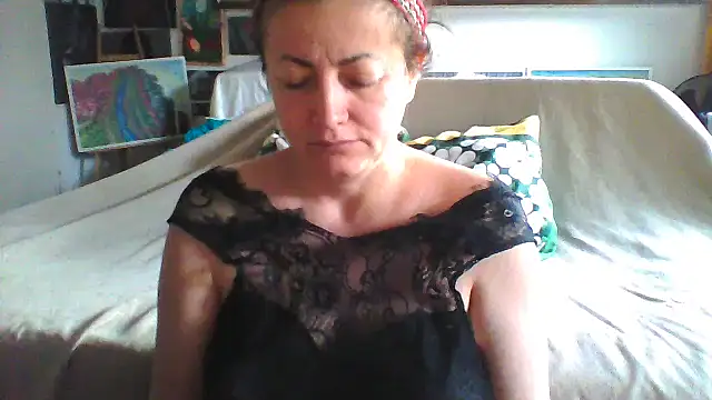 MariaAnaSunshine online show from 9, 9, 2025