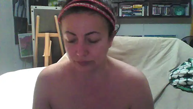 MariaAnaSunshine online show from 10, 9, 2025
