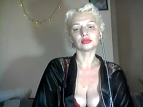 MaryJane441 online show from 4, 2, 2026