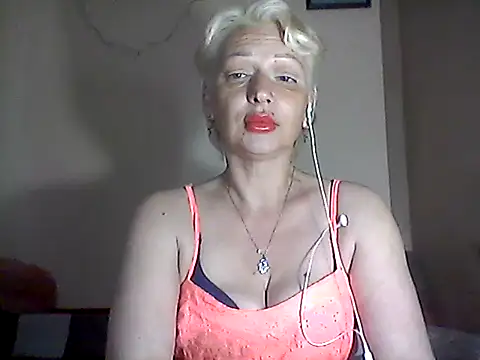 Snapshot of MaryJane441 chatting on 29, 5, 2026 MaryJane441 online show from 29, 5, 2026