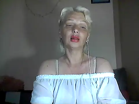 Snapshot of MaryJane441 chatting on 5, 6, 2026 MaryJane441 online show from 5, 6, 2026