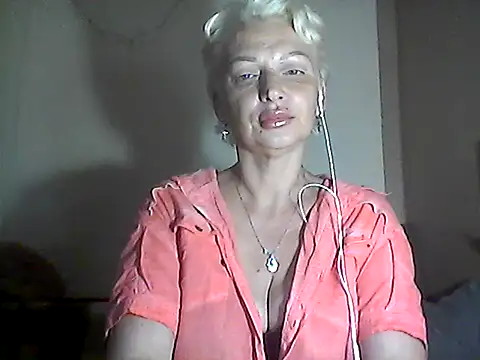Snapshot of MaryJane441 chatting on 4, 7, 2026 MaryJane441 online show from 4, 7, 2026