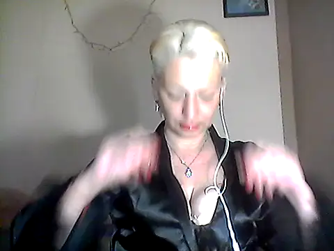 Snapshot of MaryJane441 chatting on 4, 5, 2026 MaryJane441 online show from 4, 5, 2026