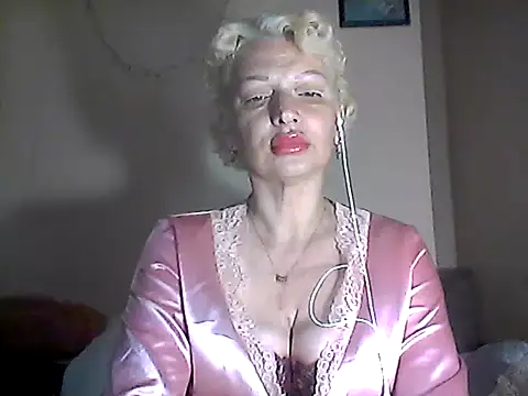 Snapshot of MaryJane441 chatting on 24, 4, 2026 MaryJane441 online show from 24, 4, 2026