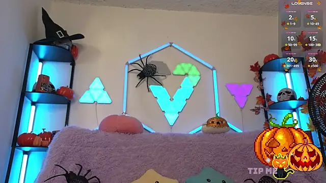 littlevixen18 online show from 27, 10, 2025