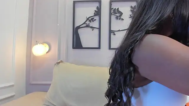 zoe roux21 online show from 20, 11, 2025