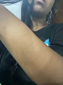 zoe roux21 online show from 15, 11, 2025