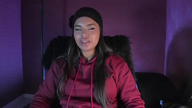 zoe roux21 online show from 17, 12, 2025