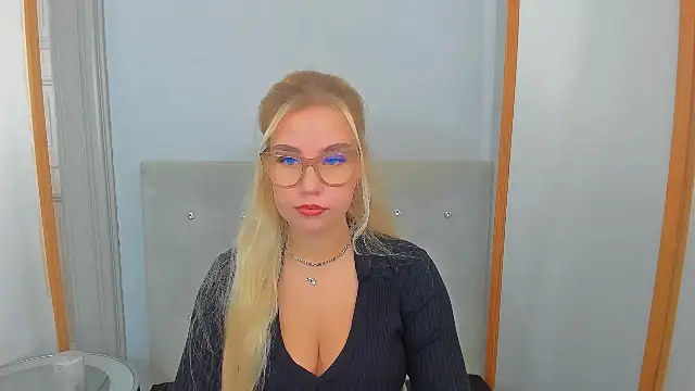 KristyHoney online show from 1, 3, 2025