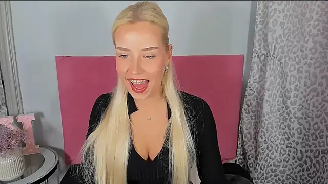 KristyHoney online show from 12, 4, 2026