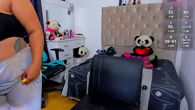 Snapshot of lulu_ferrer chatting on 25, 11, 2025 lulu ferrer online show from 25, 11, 2025